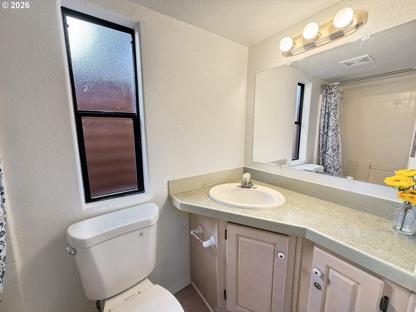 Fully refurbished River Cottage in the quiet Chetco River Resort - photo 12