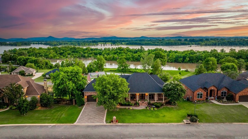 This exceptional custom-built home showcases timeless - photo 2