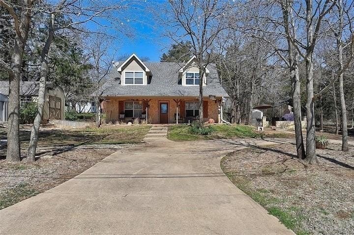 Enjoy lake living in the desirable Cambridge Shores at Lake - photo 3