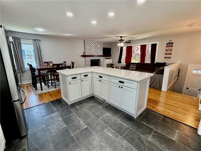 THIS HOME IS PERFECT!- METICULOUSLY MAINTAINED - BEAUTIFUL - photo 13