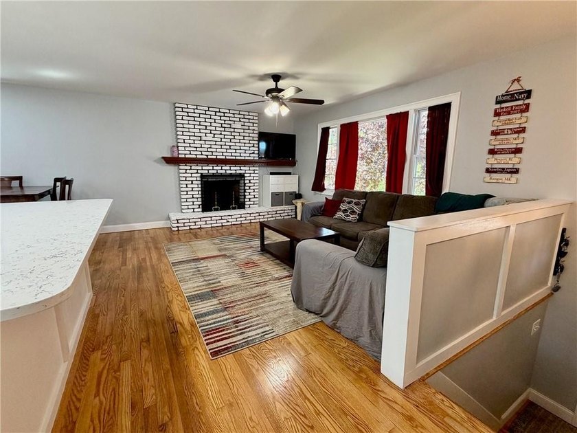 THIS HOME IS PERFECT!- METICULOUSLY MAINTAINED - BEAUTIFUL - photo 14