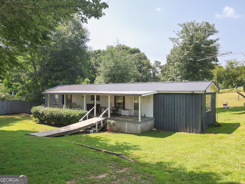 Looking for a private 2-bedroom home on acreage with no HOA? - photo 30