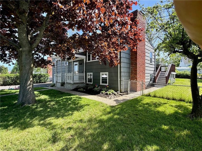 THIS HOME IS PERFECT!- METICULOUSLY MAINTAINED - BEAUTIFUL - photo 39