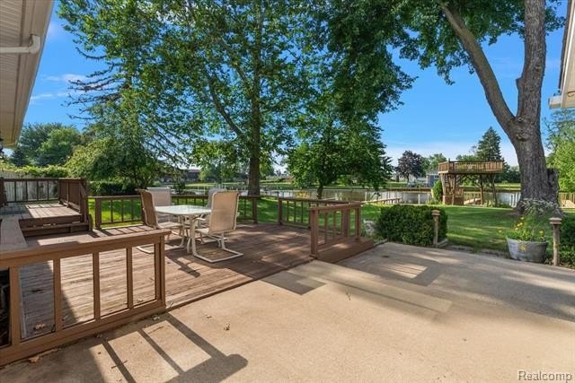 Boating season is here! Don't miss this incredible waterfront - photo 47
