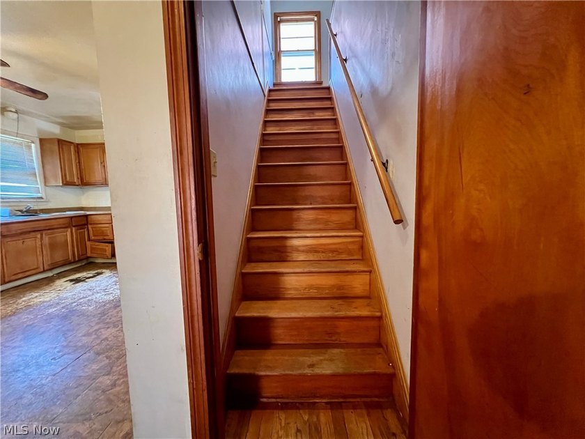 This Home is a fixer upper - photo 14