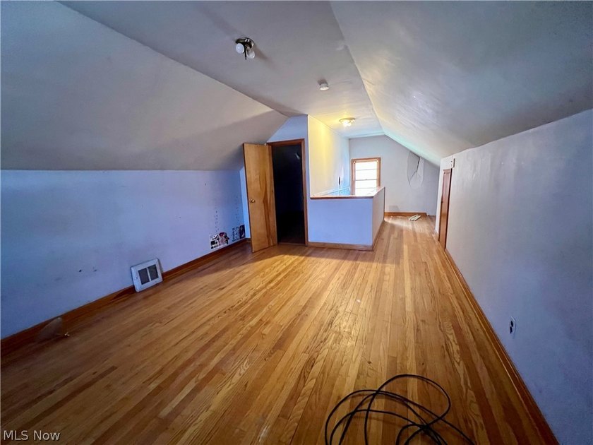 This Home is a fixer upper - photo 17