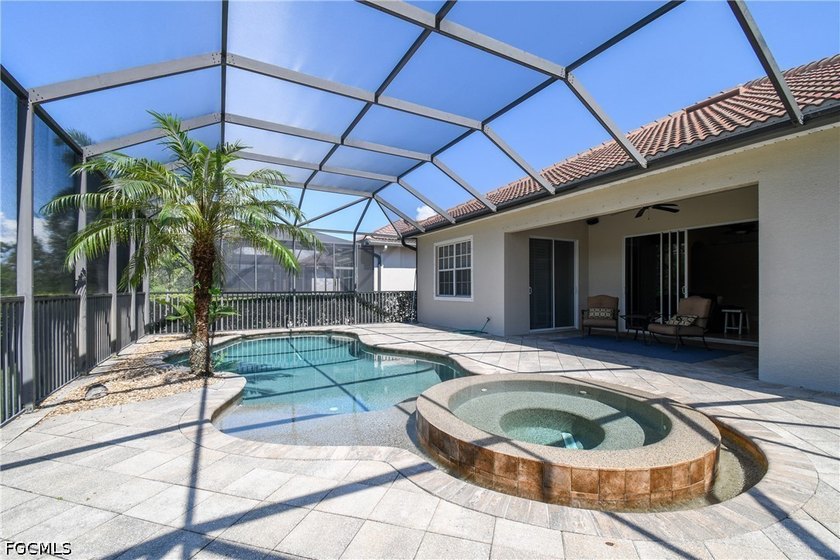 Welcome to 5742 Calmar Breeze Lane, a beautifully maintained - photo 3
