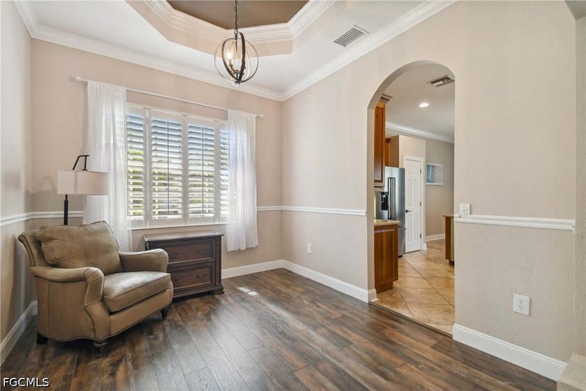 Welcome to 5742 Calmar Breeze Lane, a beautifully maintained - photo 5