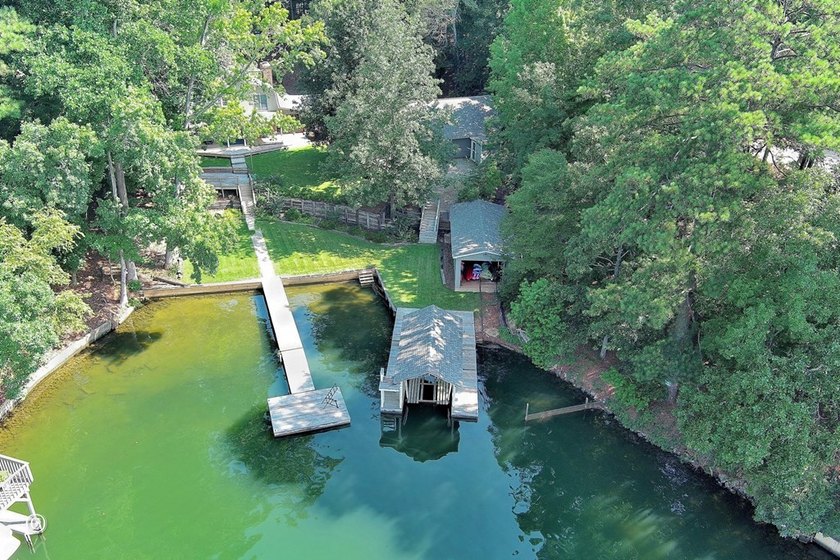 Experience Lake Harding at its finest from this recently - photo 43