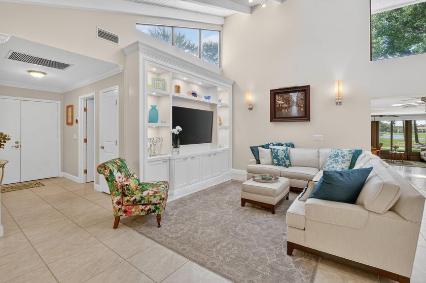 Welcome to 8208 Casa Del Lago, Unit 23B, an exceptional - photo 4