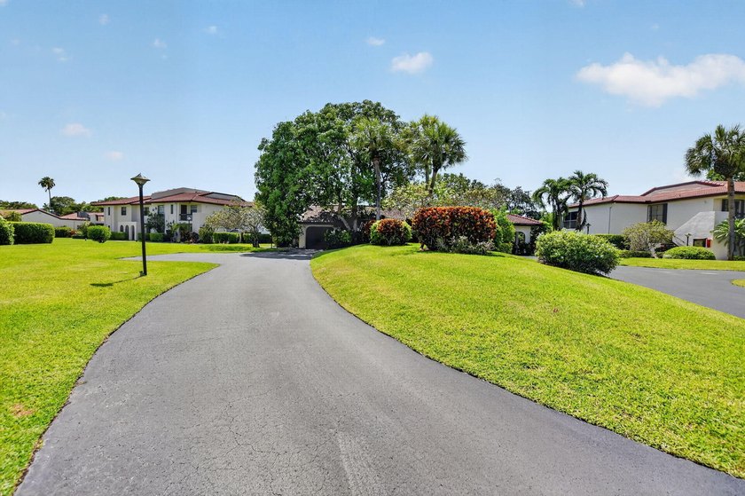 Welcome to 8208 Casa Del Lago, Unit 23B, an exceptional - photo 9