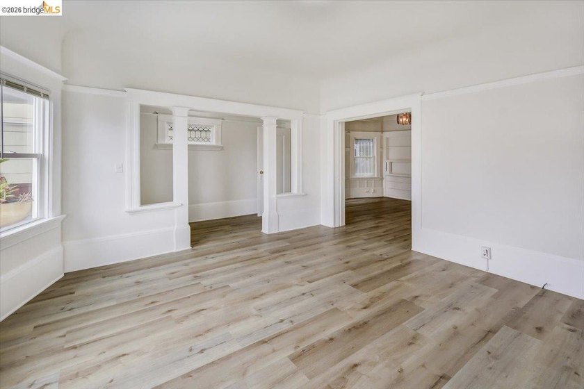 This occupied duplex is in a great location near Lake Merritt is - photo 19