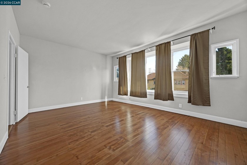 Stunning 4BD/2BA home blending modern upgrades with timeless - photo 22