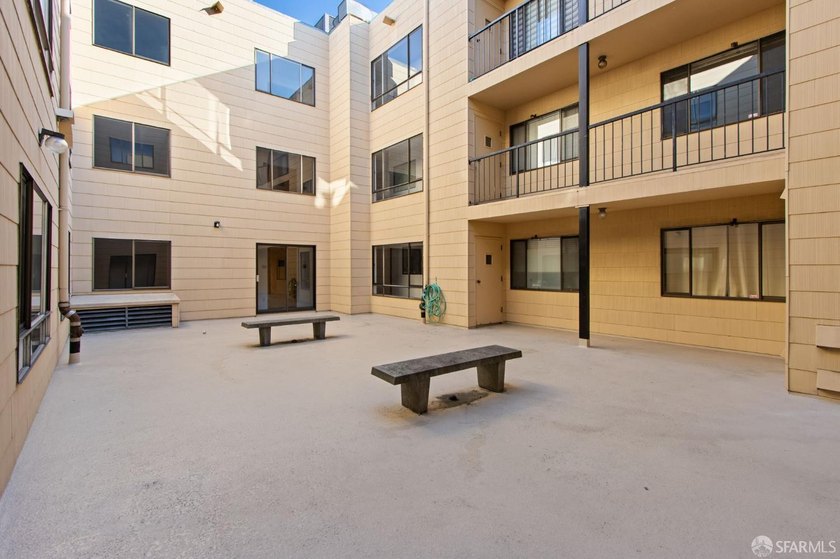 Experience elevated city living at 1461 Broadway in coveted Nob - photo 32