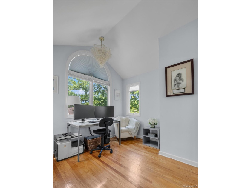 Nestled in the heart of Bayside, this beautifully maintained and - photo 16