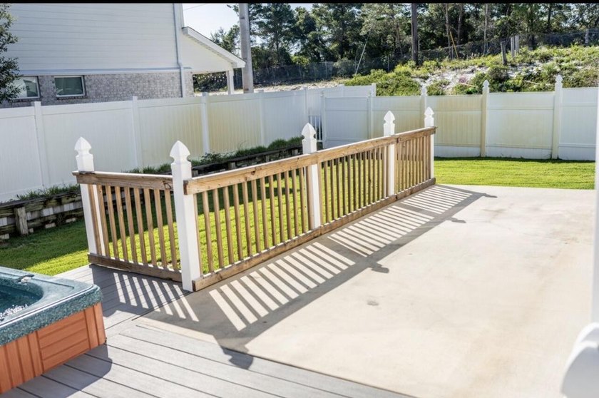 Boasting 2,288 square feet, this spacious home features 3 - photo 18