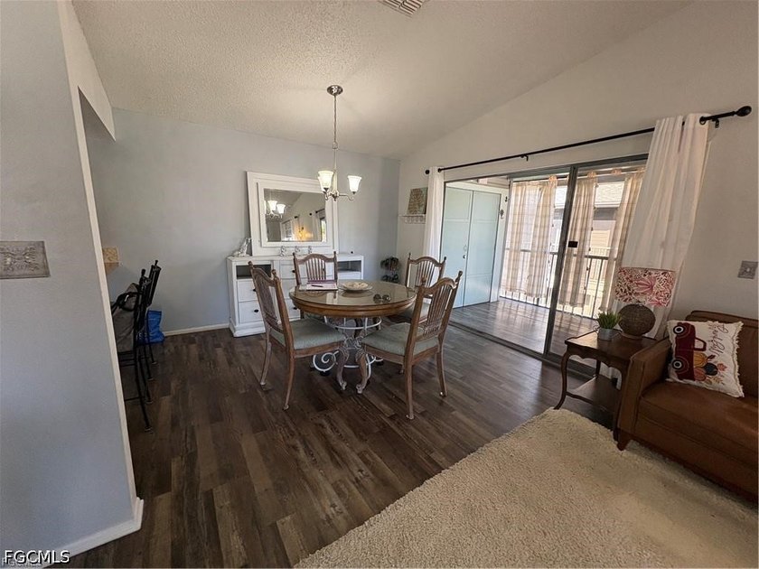 Very well conditioned Two Bedroom One and Half Bath Furnished - photo 3