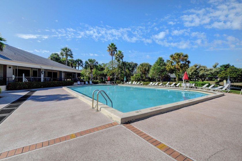A Garden Lover's Dream Villa! Surrounded by scenic garden views - photo 39