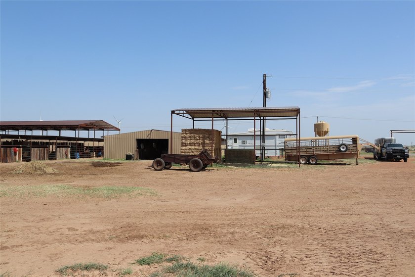 Turn-key Equine training facility. Currently used as a cutting - photo 29