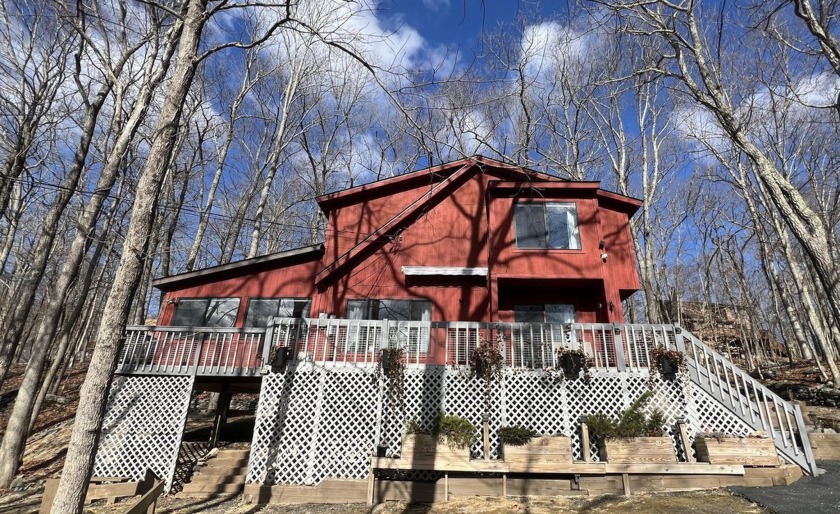 1057 Porter Drive, Bushkill, PA 18324, 5895667