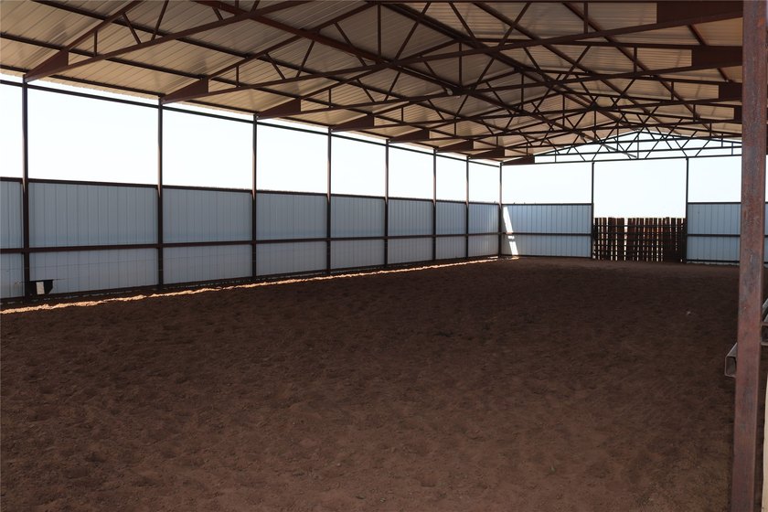 Turn-key Equine training facility. Currently used as a cutting - photo 34