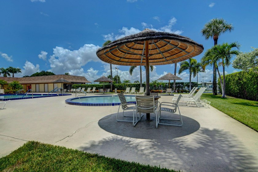 NO LAND LEASE IN JAMAICA BAY!! ***OVER 1600 SQ. FT. OF LIVING - photo 38