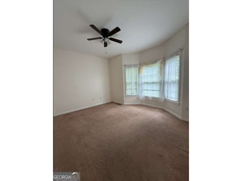 Don't miss the opportunity to own this beautiful raised ranch - photo 11