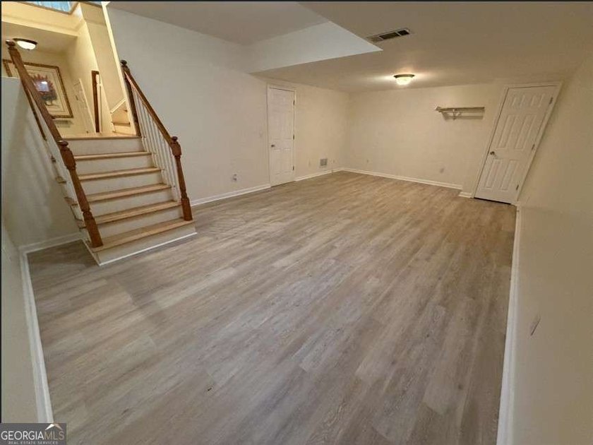 Don't miss the opportunity to own this beautiful raised ranch - photo 13