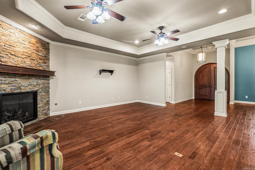 Welcome to this one-of-a-kind Sherwood home offering five - photo 7