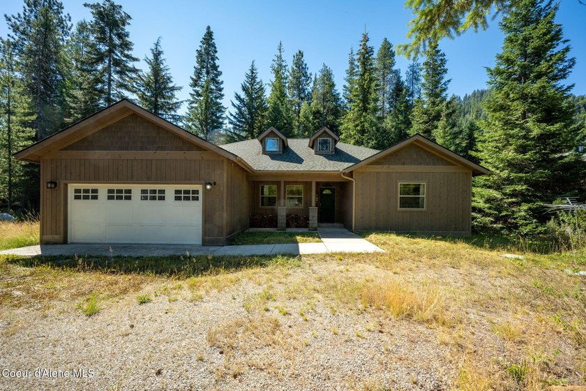 Your own private paradise! This 2012 custom-built Priest Lake - photo 35