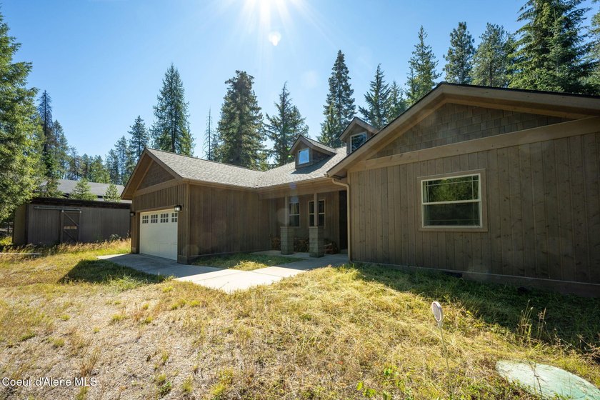 Your own private paradise! This 2012 custom-built Priest Lake - photo 36