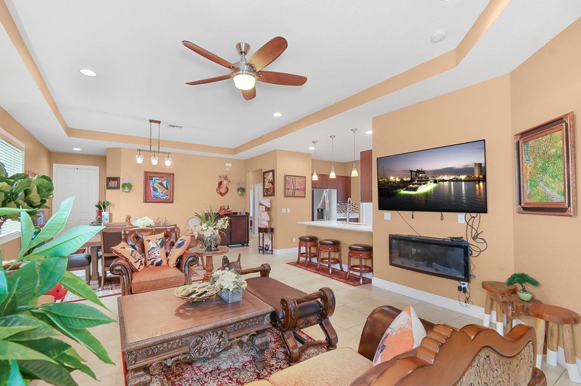 Welcome to this immaculately kept home in Vizcaya Falls, Port St - photo 11