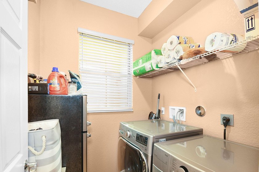 Welcome to this immaculately kept home in Vizcaya Falls, Port St - photo 20