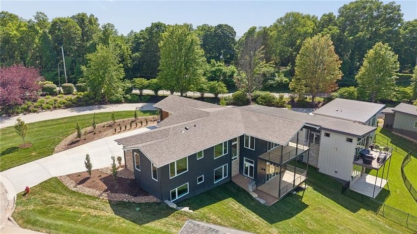 Spectacular, one-of-a kind home overlooking the 14th hole of the - photo 4