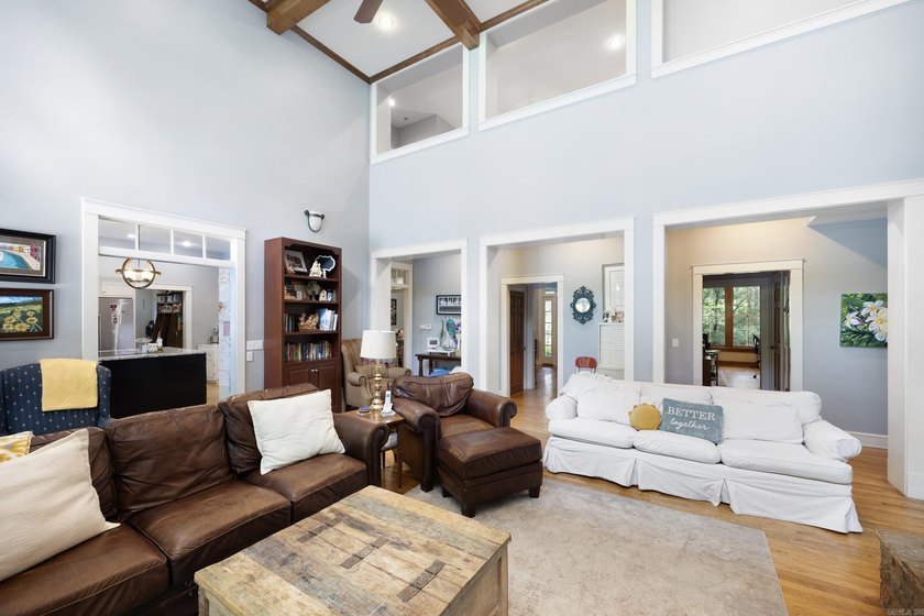 Welcome to your dream home! This stunning 5,310 sq ft home - photo 8