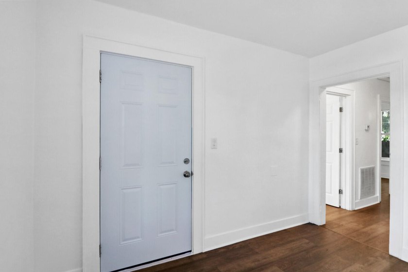 Motivated Seller! Repairs in progress. Beautifully updated home - photo 8