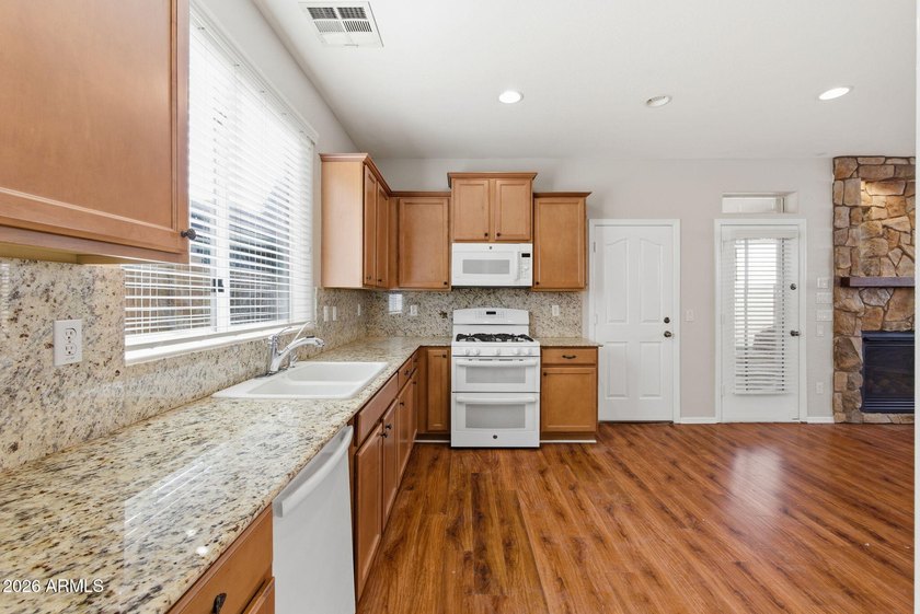 Gorgeous low maintenance single family home conveniently nestled - photo 11