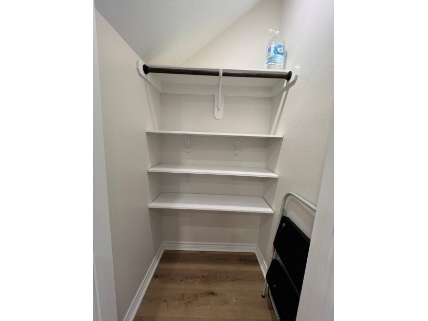 Beautiful 2022-Built Townhome in Gated community. This - photo 11