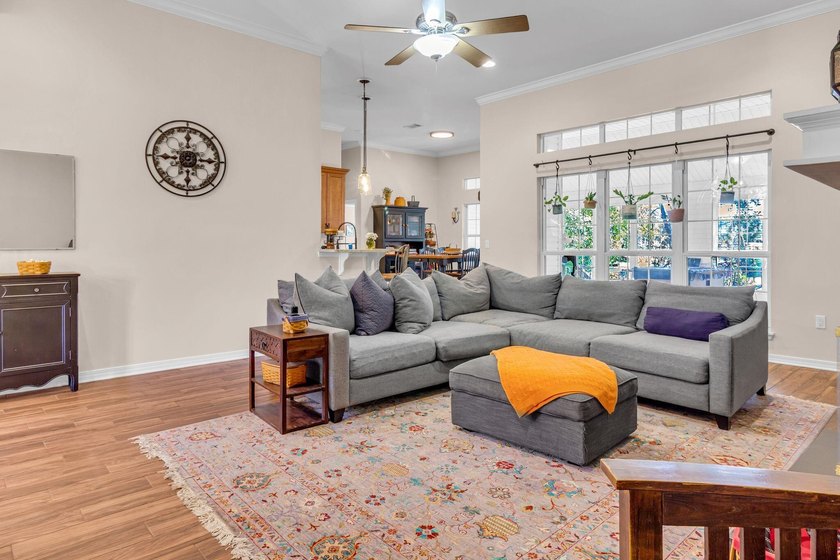 This lovely home sits on a corner lot on a cul-de-sac that - photo 11