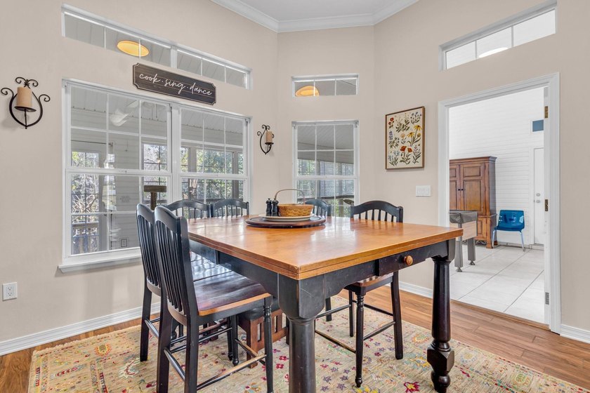 This lovely home sits on a corner lot on a cul-de-sac that - photo 18