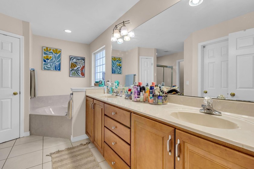 This lovely home sits on a corner lot on a cul-de-sac that - photo 21