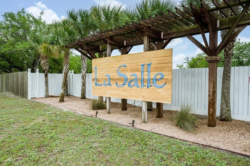 Beautiful 2022-Built Townhome in Gated community. This - photo 27