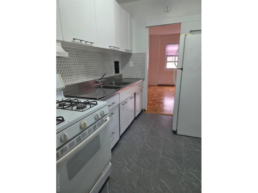 This specious 2 bedroom apartment can be yours. Fordham Hill is - photo 7