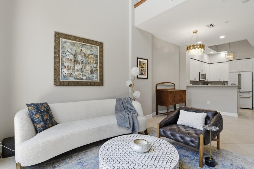 This impeccably maintained loft delivers the perfect blend of - photo 5