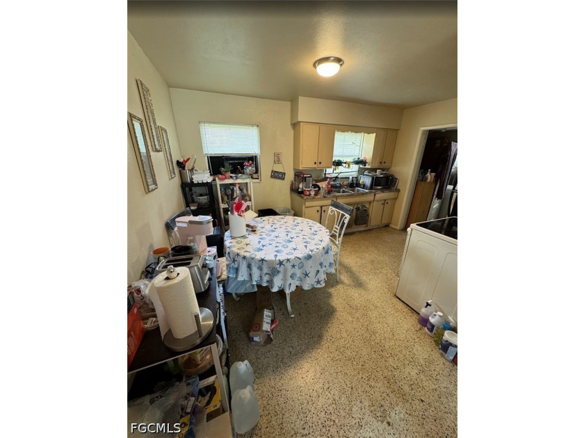 Excellent investment opportunity in Fort Myers! This - photo 3