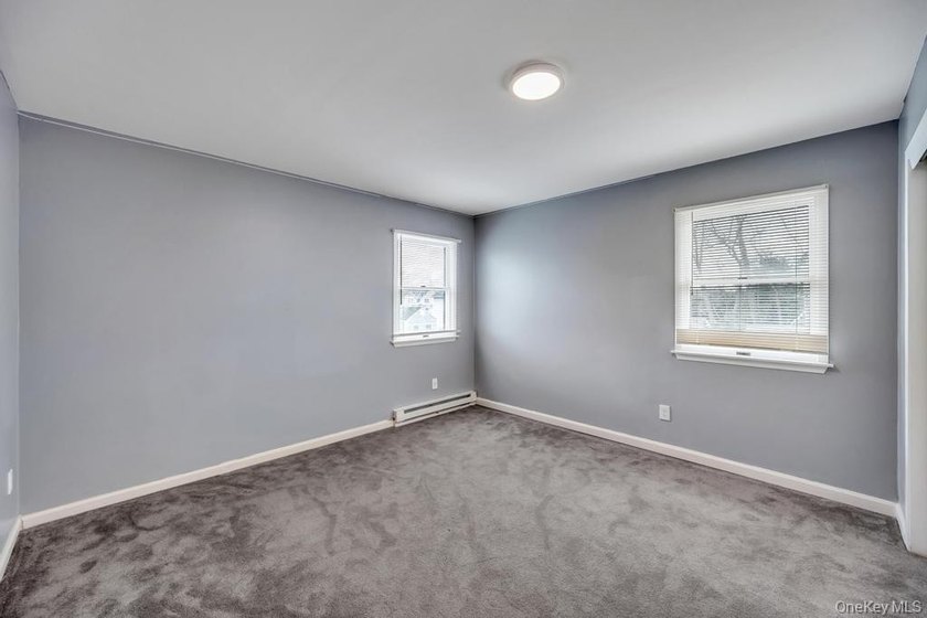 Exceptional East Islip Colonial offering an impressive 8 - photo 19
