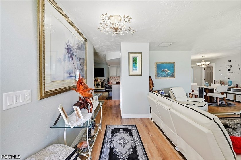 Move-in-ready, furnished home featuring two newly installed - photo 4