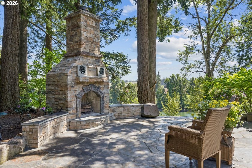 A rare opportunity to own over 22 acres of premier Willamette - photo 10