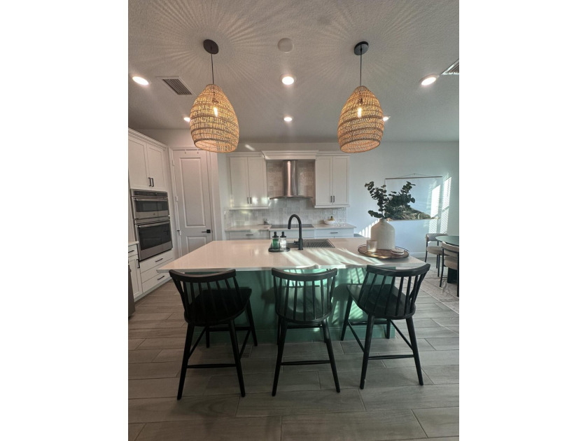 Welcome to your upgraded home in the highly sought-after - photo 6