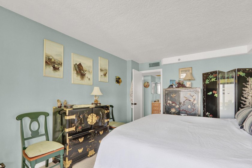 Experience Jupiter's ultimate coastal lifestyle in this - photo 21